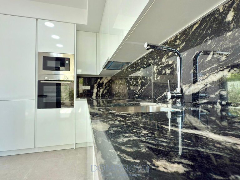 Town House for Sale in Alicante/alacant, Alicante 6