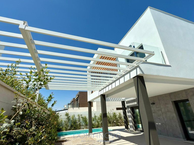 Town House for Sale in Alicante/alacant, Alicante 47