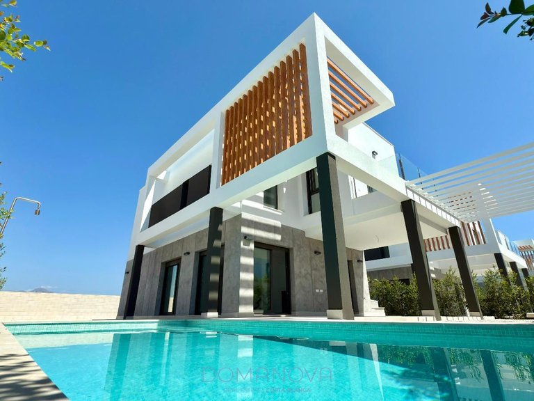 Town House for Sale in Alicante/alacant, Alicante 1