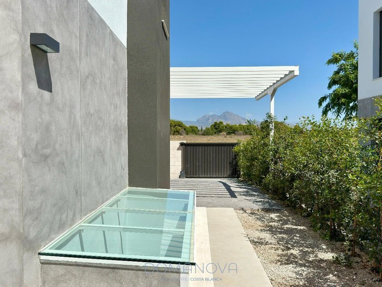 Town House for Sale in Alicante/alacant, Alicante 42