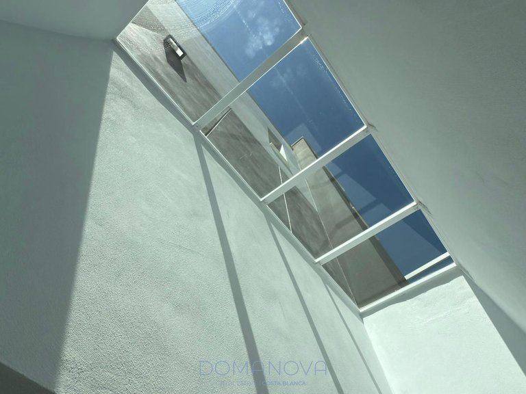 Town House for Sale in Alicante/alacant, Alicante 37