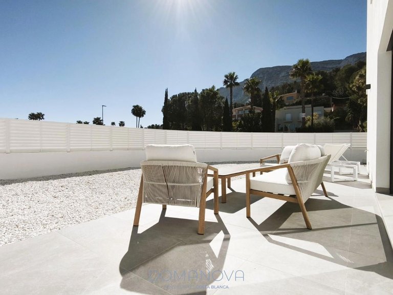 Town House for Sale in Dénia, Alicante 2