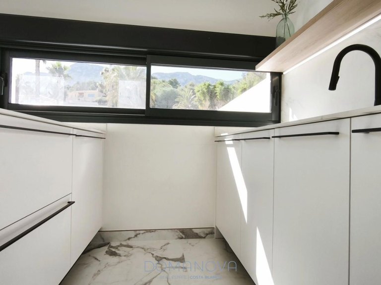 Town House for Sale in Dénia, Alicante 14