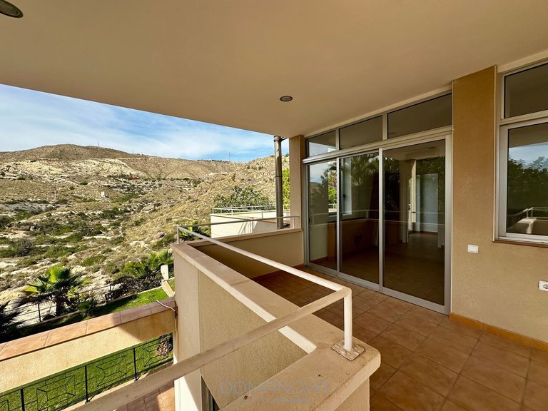 Town House for Sale in El Campello, Alicante 14