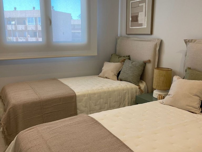 Apartment for Sale in Mil Palmeras 6