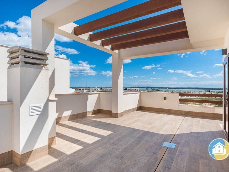 Villa for Sale in Los Montesinos 12