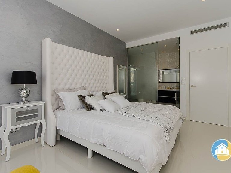 Villa for Sale in Dehesa De Campoamor 39
