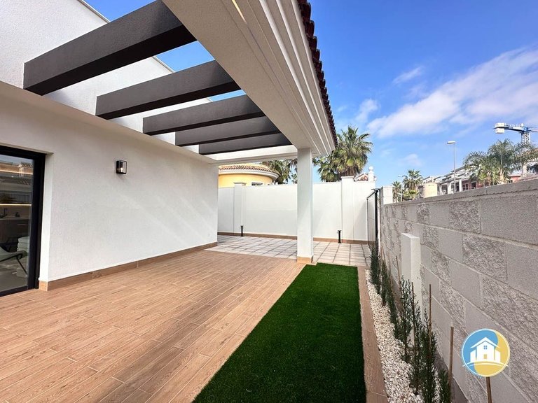 Villa for Sale in Ciudad Quesada 28