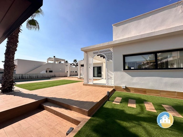 Villa for Sale in Ciudad Quesada 29