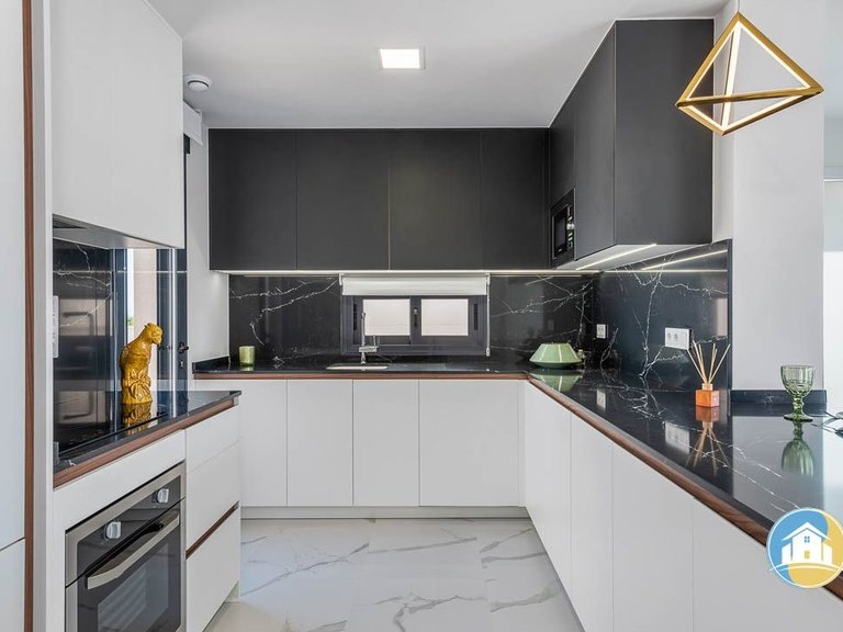 Villa for Sale in San Miguel De Salinas 7