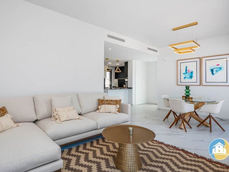 Villa for Sale in San Miguel De Salinas 13