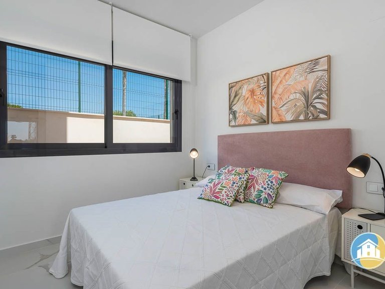 Villa for Sale in San Miguel De Salinas 24