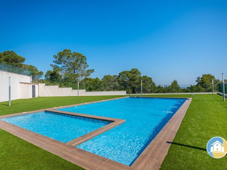 Villa for Sale in San Miguel De Salinas 30