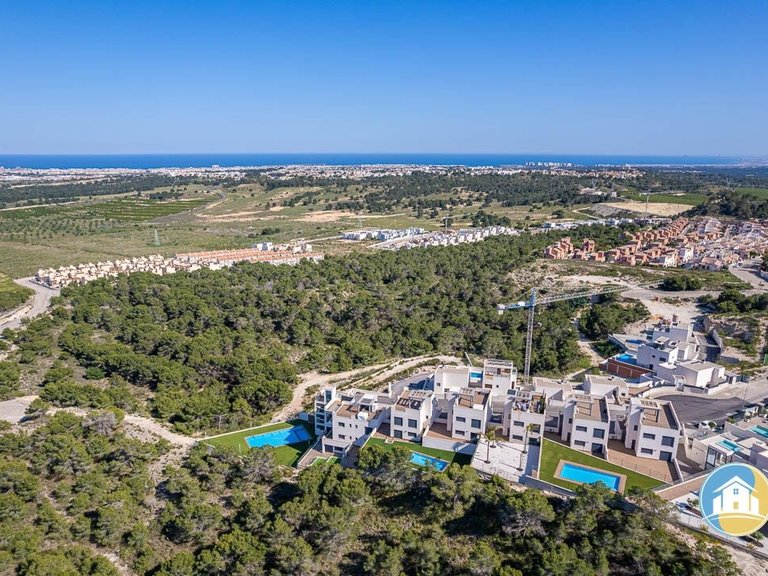 Villa for Sale in San Miguel De Salinas 34