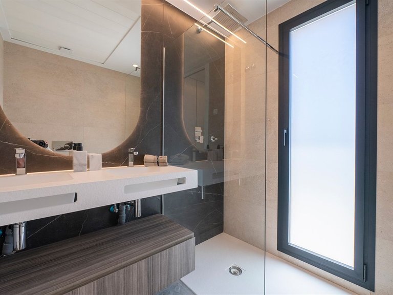 Villa for Sale in Finestrat 26