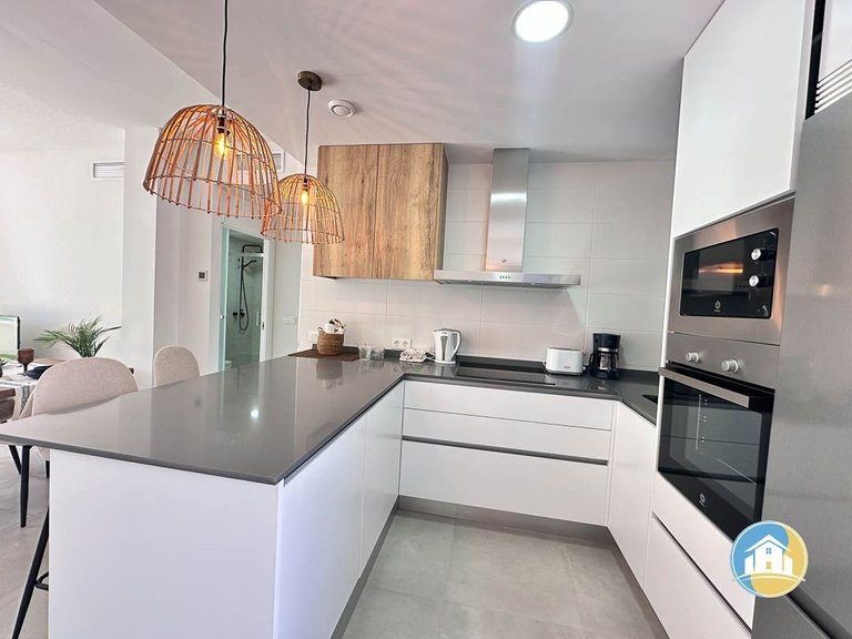 Penthouse for Sale in Villamartin 8