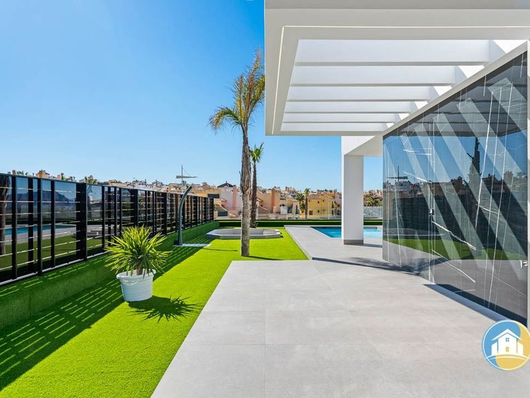 Villa for Sale in Algorfa 9