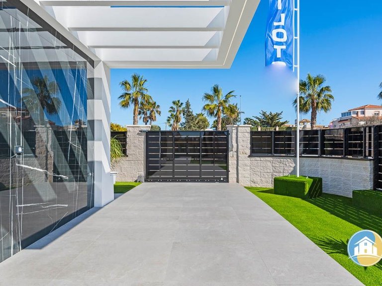 Villa for Sale in Algorfa 12