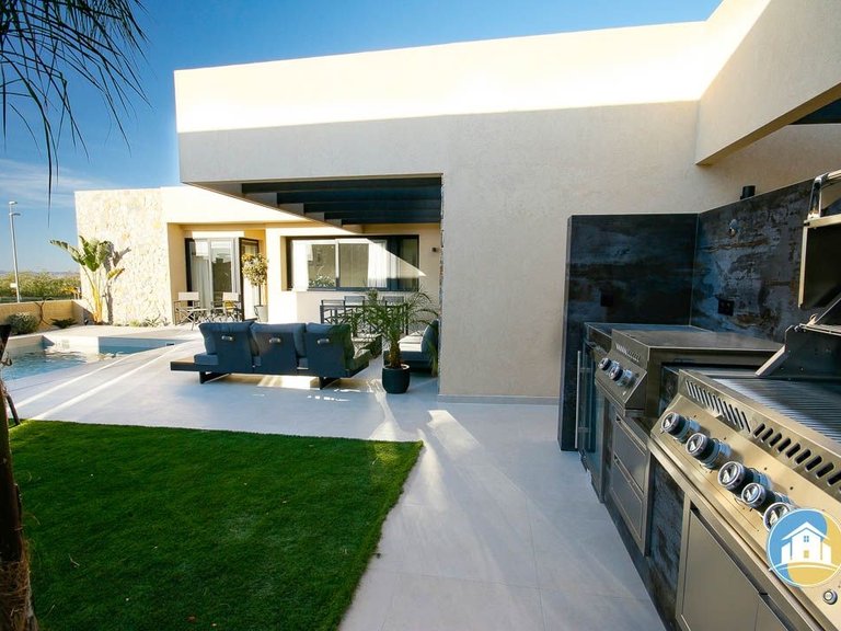 Villa for Sale in Baños Y Mendigo 18