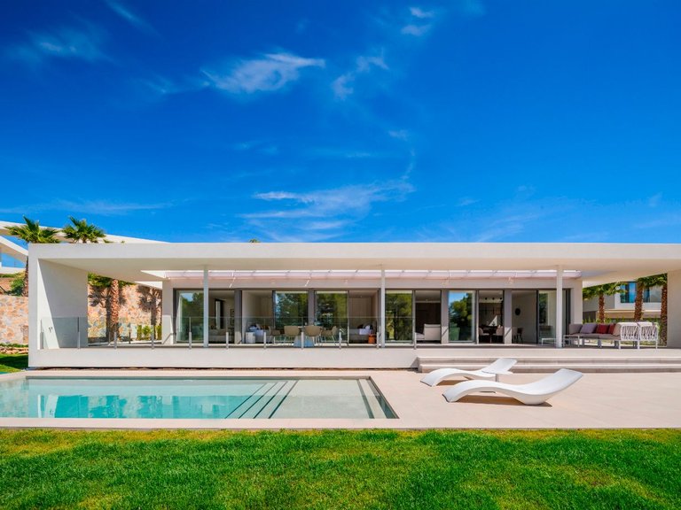 Villa for Sale in Orihuela-costa 1