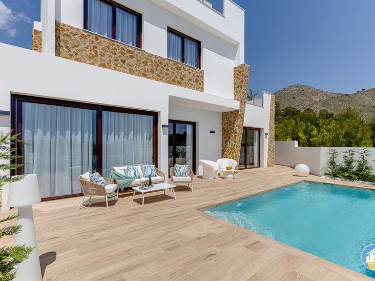 Villa for Sale in Finestrat 2