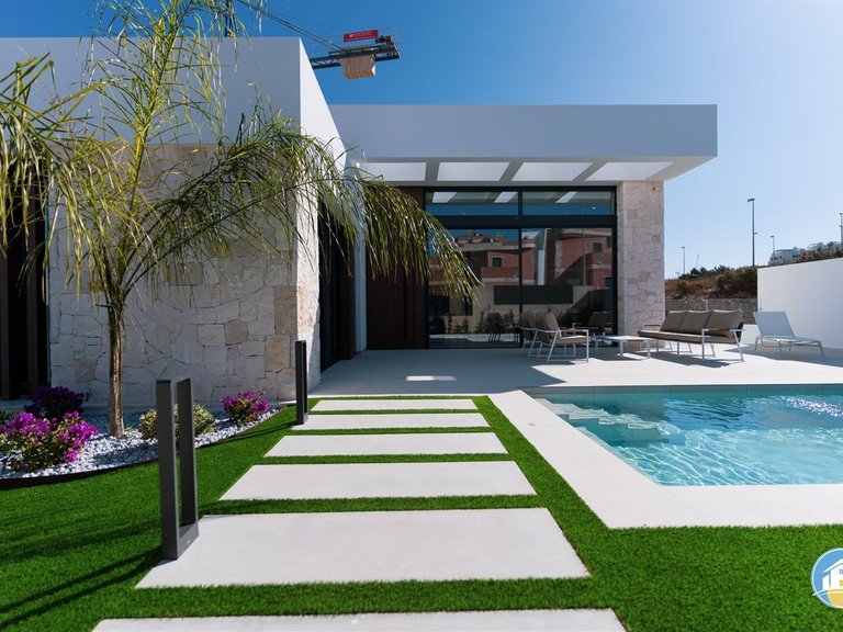 Villa for Sale in Rojales 2