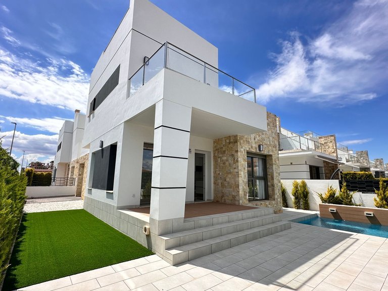 Villa for Sale in Los Alcazares 1