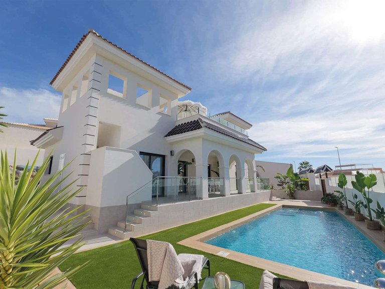 Villa for Sale in Ciudad Quesada 1