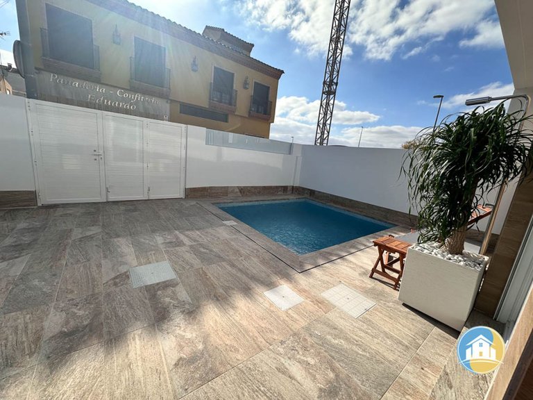 Town House for Sale in Avileses 4