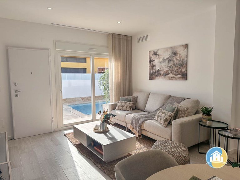 Town House for Sale in Avileses 8
