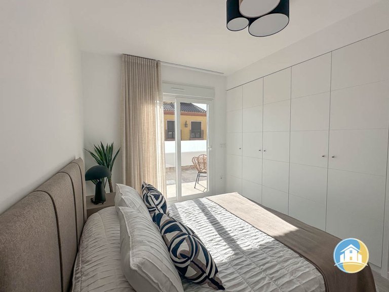 Town House for Sale in Avileses 24
