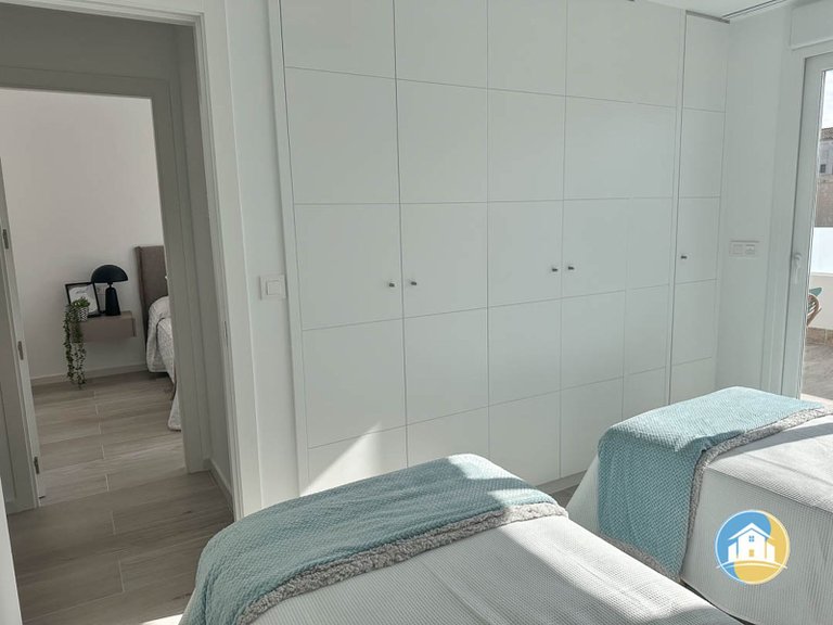 Town House for Sale in Avileses 28