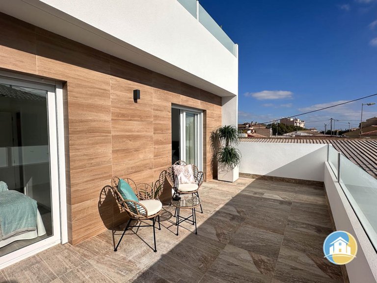 Town House for Sale in Avileses 32