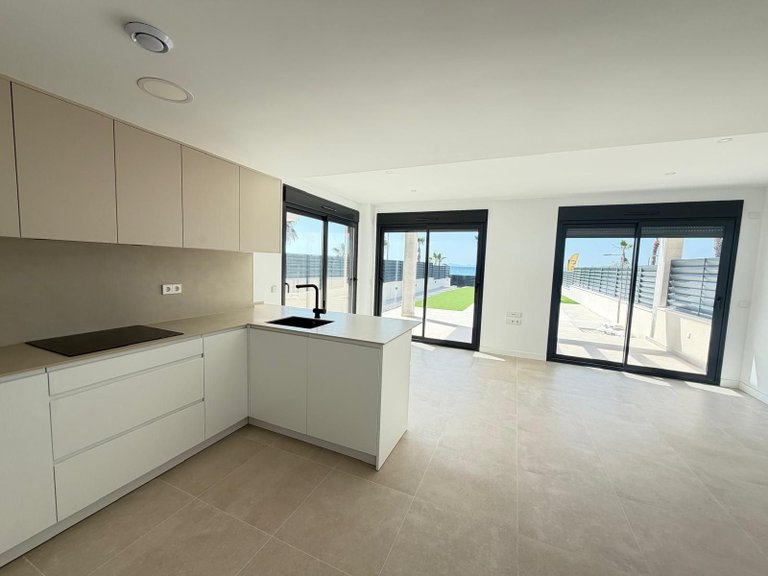 Villa for Sale in Los Alcazares 4