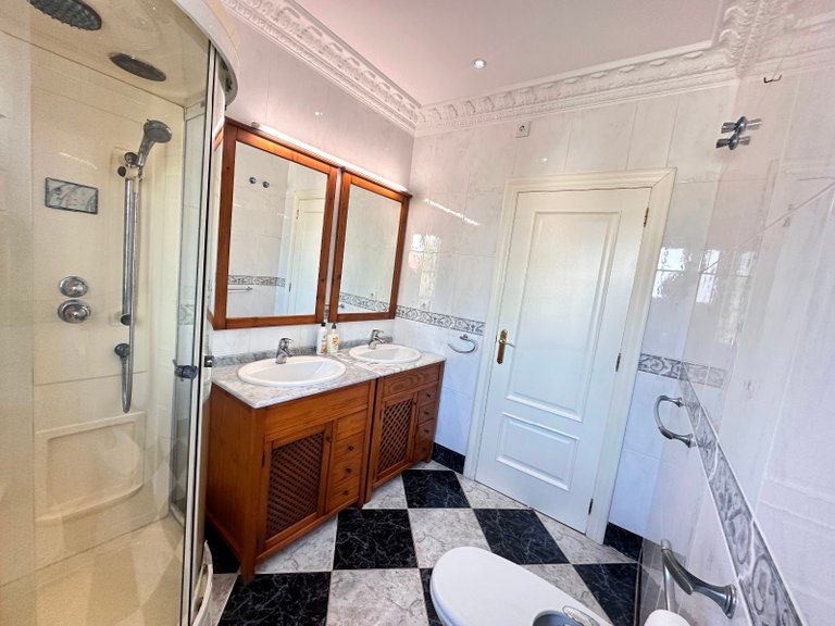Villa for Sale in La Manga Del Mar Menor 37