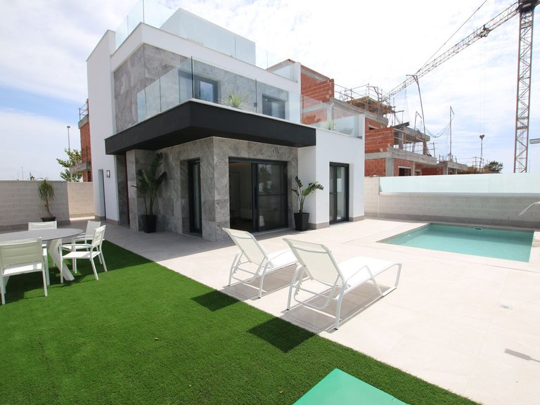 Villa for Sale in Pilar De La Horadada 29