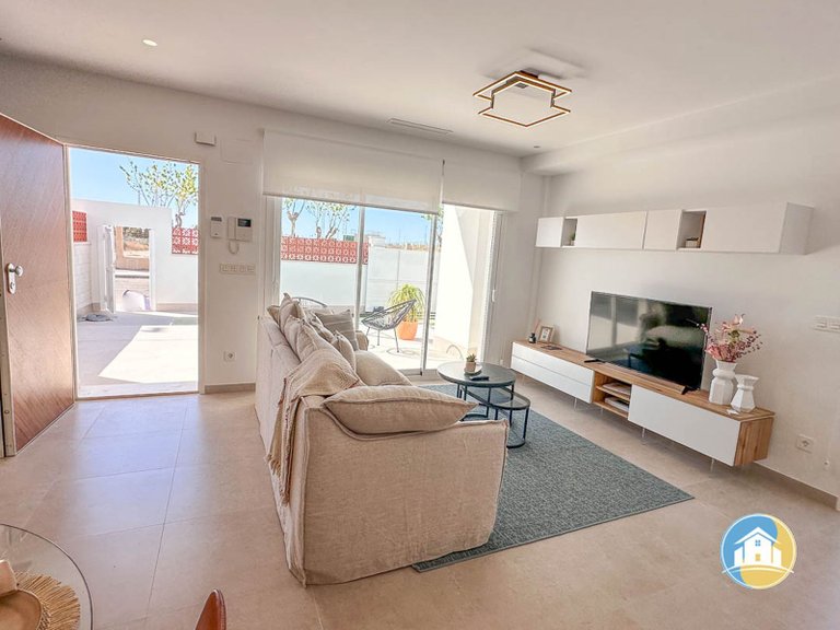 Villa for Sale in Pilar De La Horadada 11