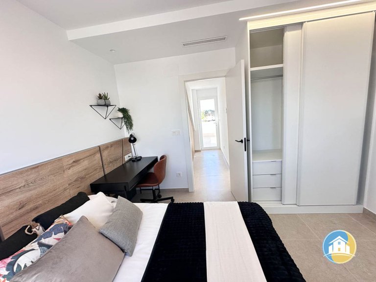 Villa for Sale in Pilar De La Horadada 35