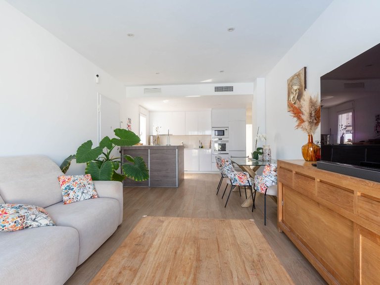 Villa for Sale in Avileses 2