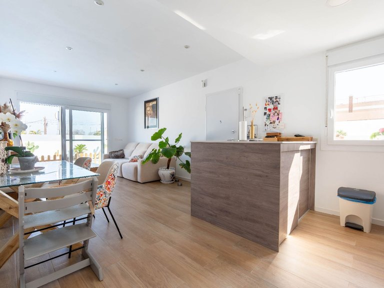 Villa for Sale in Avileses 6