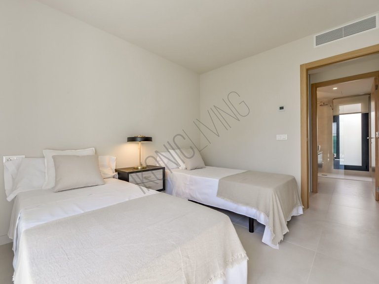 Villa for Sale in Finestrat 13