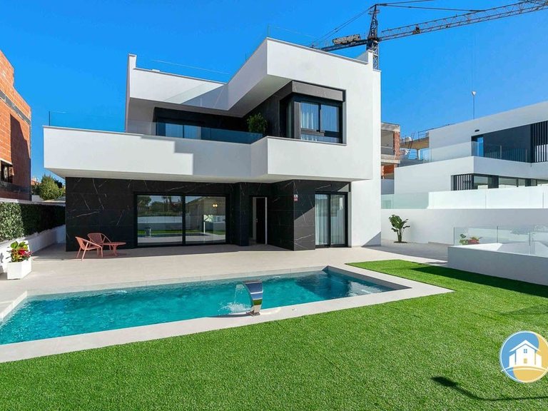 Villa for Sale in Rojales 3