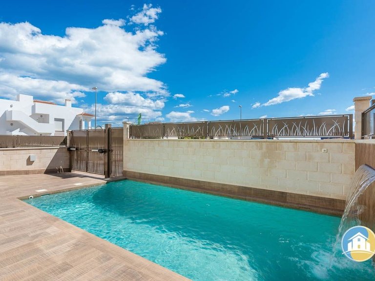 Villa for Sale in Los Montesinos 7