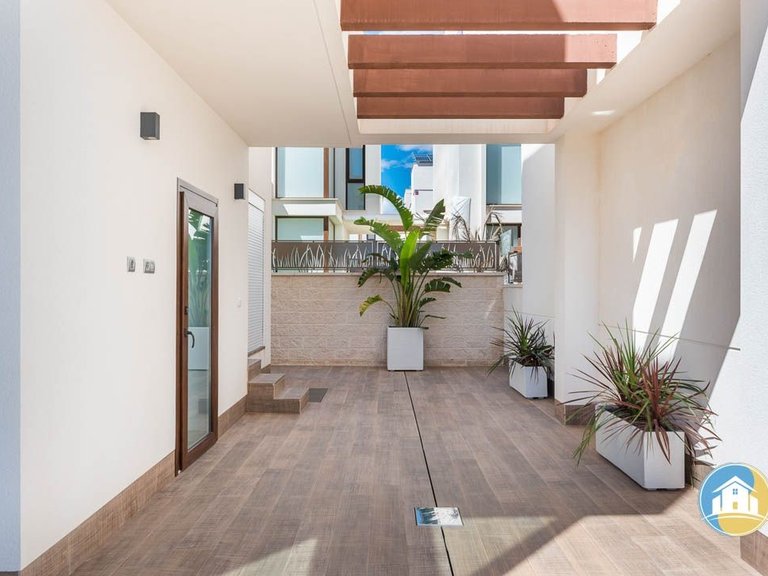 Villa for Sale in Los Montesinos 13