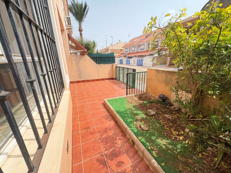 Town House for Sale in Santiago De La Ribera 3