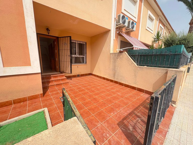 Town House for Sale in Santiago De La Ribera 4