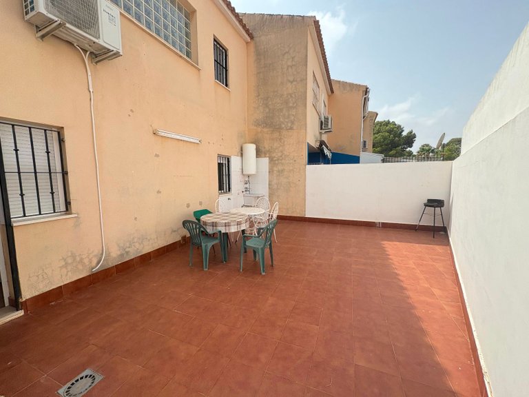 Town House for Sale in Santiago De La Ribera 46