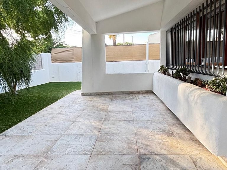 Villa for Sale in Santiago De La Ribera 38
