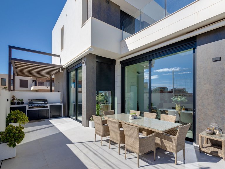 Villa for Sale in Pilar De La Horadada 4