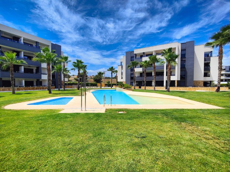 Apartment for Sale in Dehesa De Campoamor 16